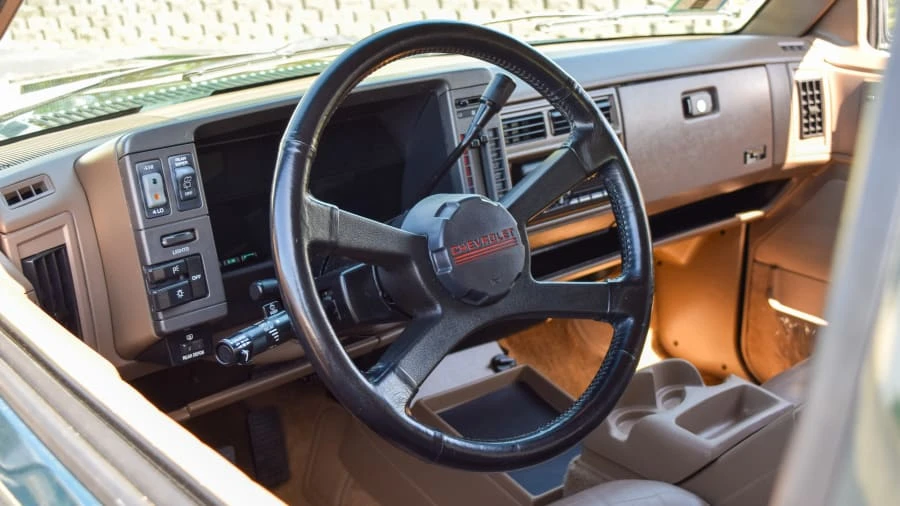1993 Chevrolet K5 Blazer 3rd Gen - Image 18 of 29