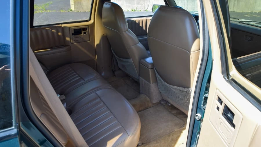 1993 Chevrolet K5 Blazer 3rd Gen - Image 17 of 29