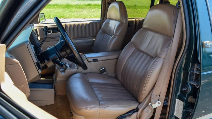 1993 Chevrolet K5 Blazer 3rd Gen - Image 16 of 29