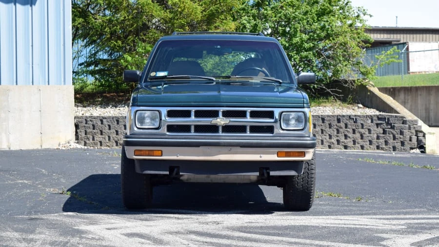 1993 Chevrolet K5 Blazer 3rd Gen - Image 4 of 29