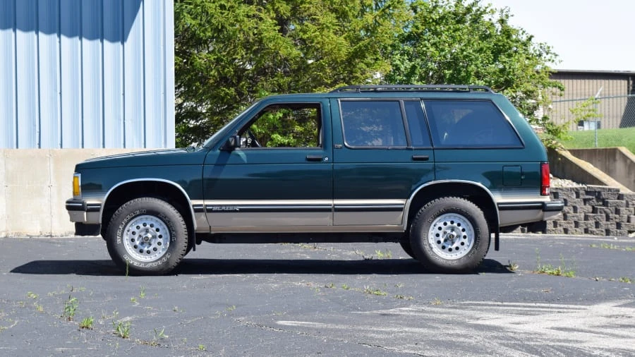 1993 Chevrolet K5 Blazer 3rd Gen - Image 7 of 29