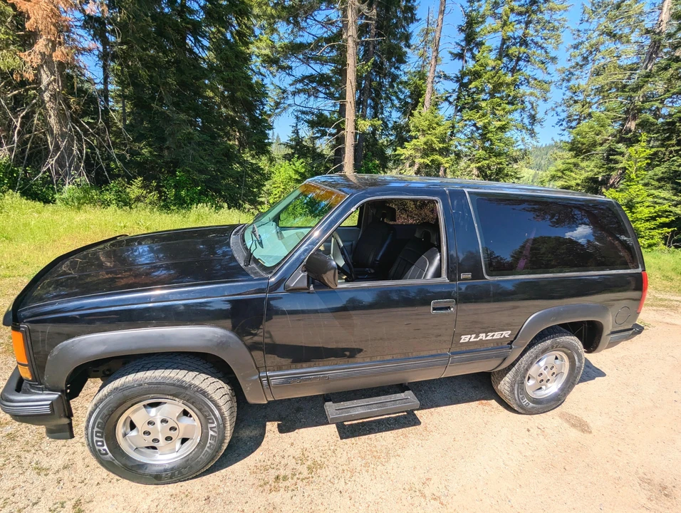 1993 Chevrolet Blazer - Image 10 of 31