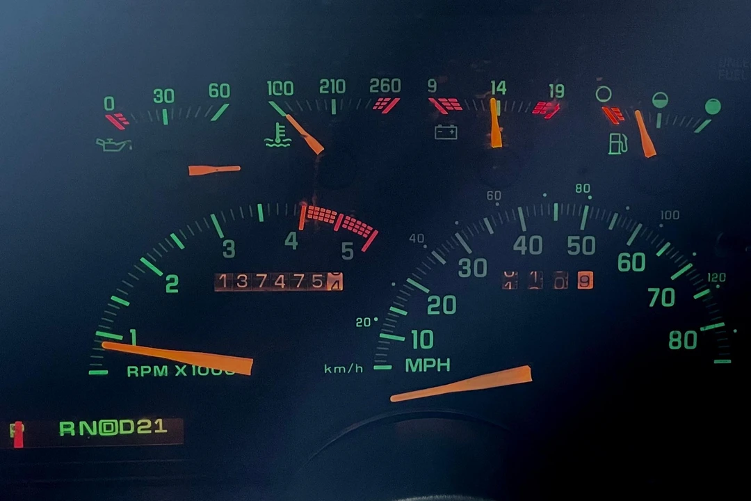1993 Chevrolet K5 Blazer 3rd Gen - Image 27 of 31