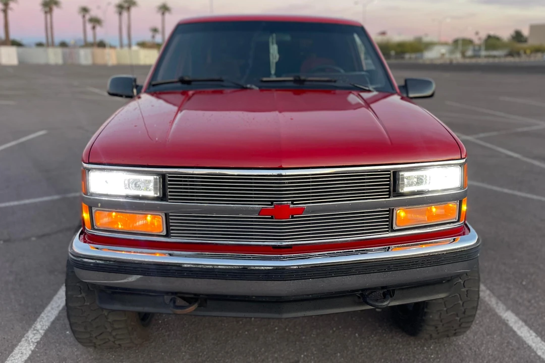 1993 Chevrolet K5 Blazer 3rd Gen - Image 2 of 31