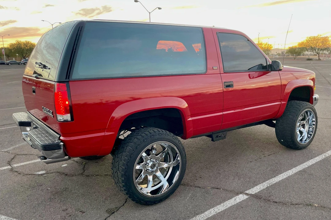 1993 Chevrolet K5 Blazer 3rd Gen - Image 4 of 31
