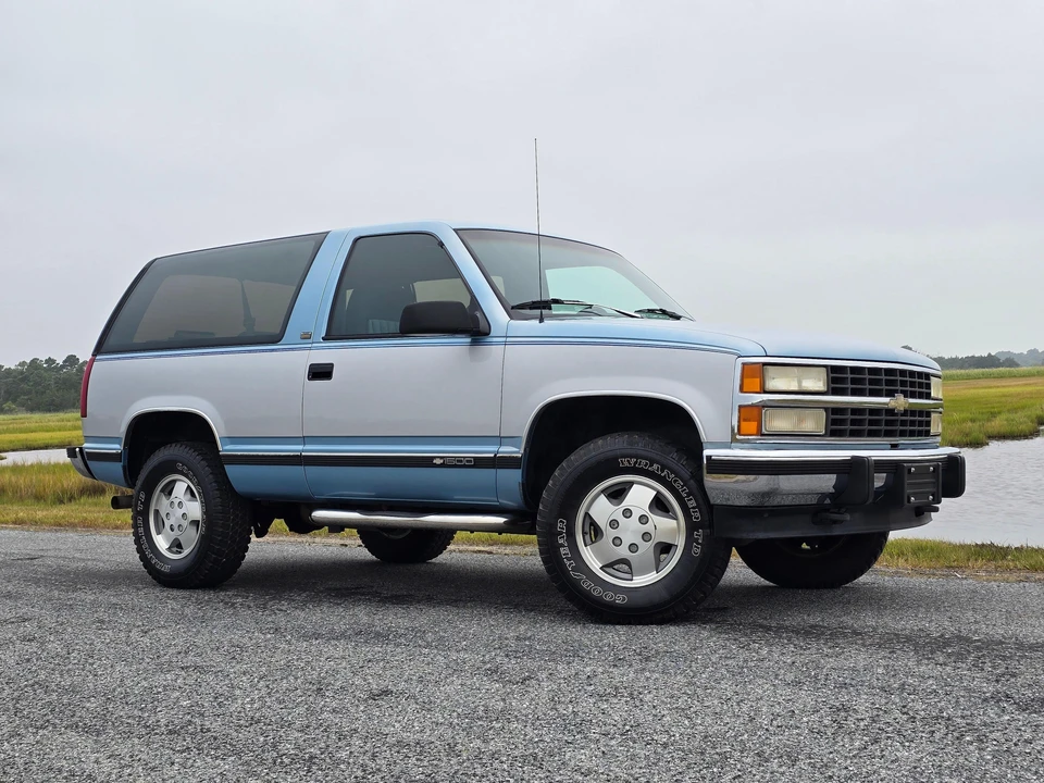 1993 Chevrolet K5 Blazer 3rd Gen - Image 27 of 31