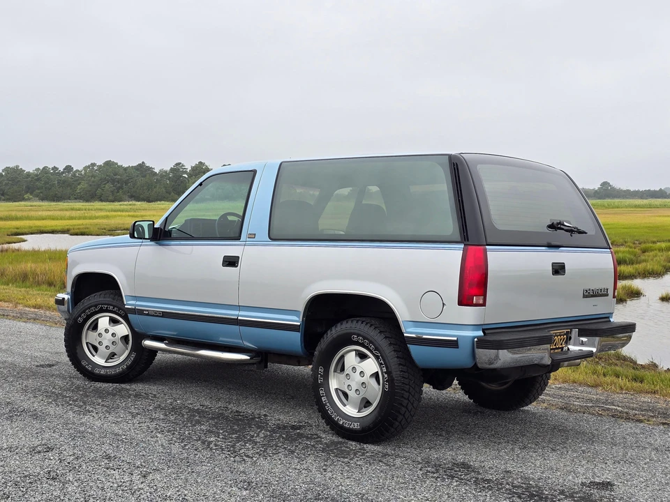 1993 Chevrolet K5 Blazer 3rd Gen - Image 15 of 31
