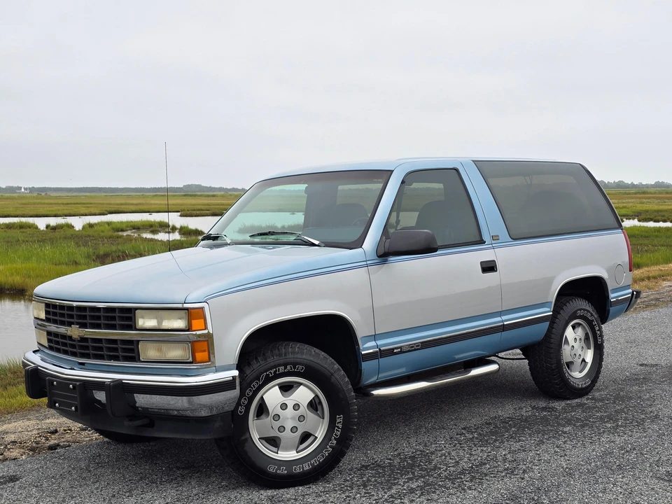 1993 Chevrolet K5 Blazer 3rd Gen - Image 12 of 31
