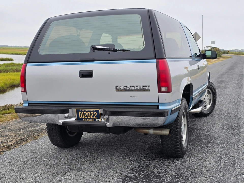 1993 Chevrolet K5 Blazer 3rd Gen - Image 21 of 31