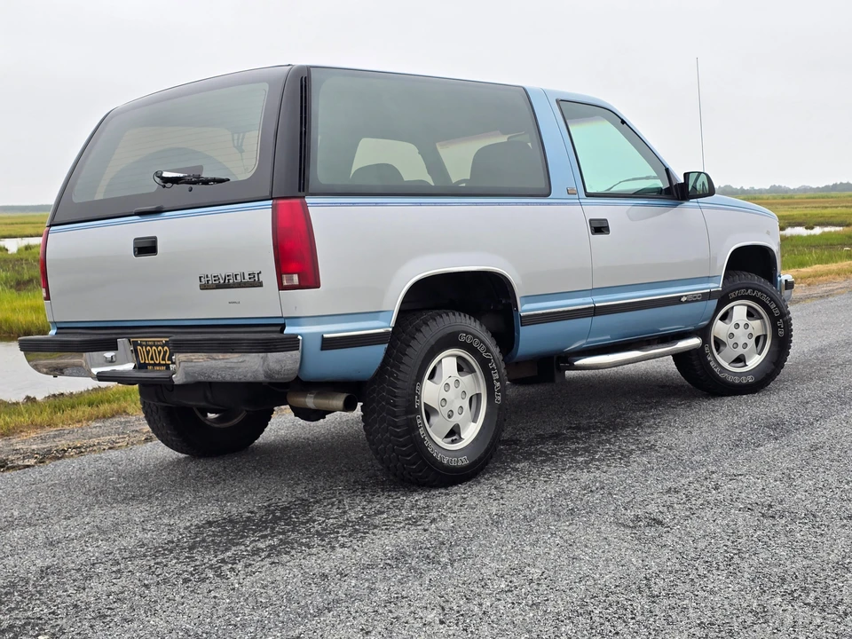 1993 Chevrolet K5 Blazer 3rd Gen - Image 23 of 31