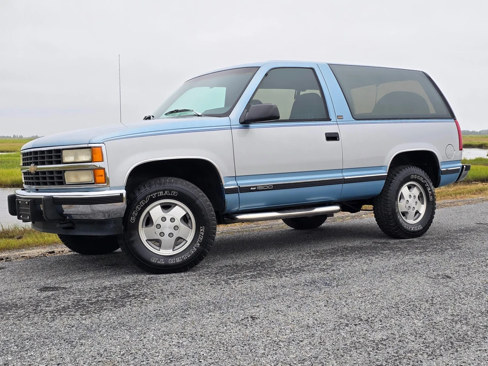 1993 Chevrolet K5 Blazer 3rd Gen - Image 13 of 31