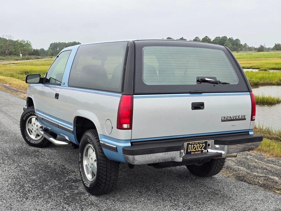 1993 Chevrolet K5 Blazer 3rd Gen - Image 18 of 31