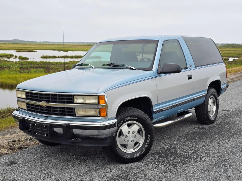 1993 Chevrolet K5 Blazer 3rd Gen - Image 11 of 31