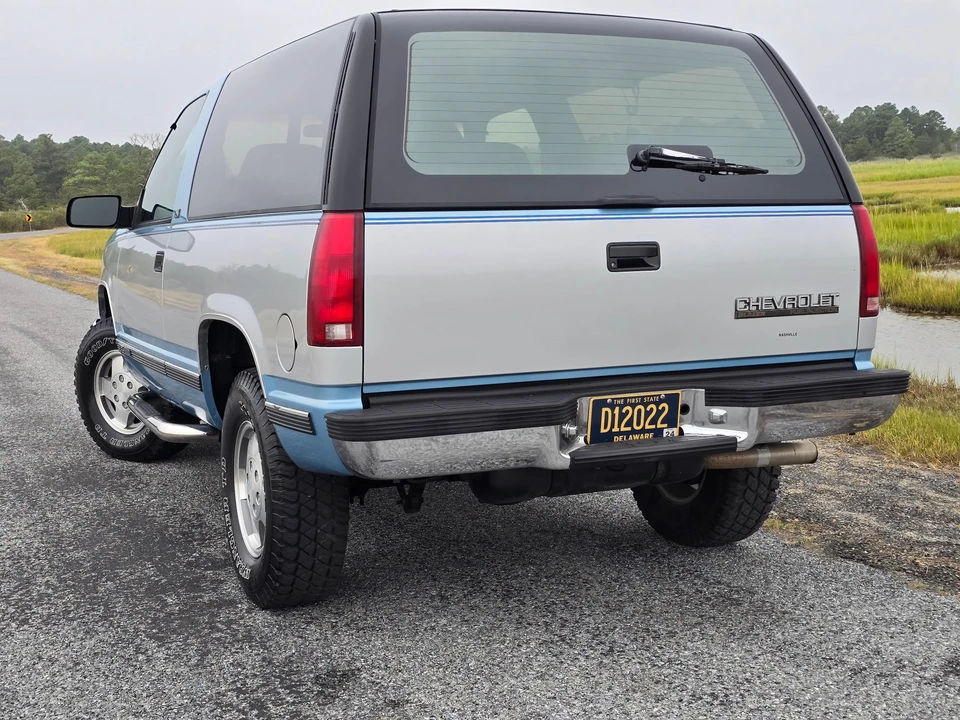 1993 Chevrolet K5 Blazer 3rd Gen - Image 19 of 31
