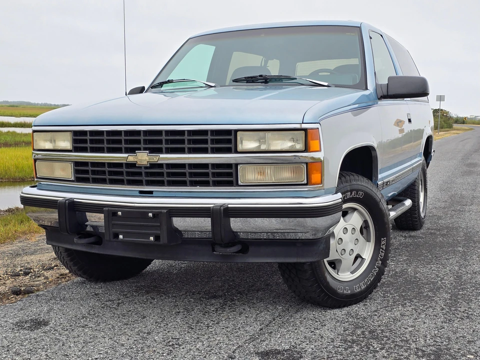 1993 Chevrolet K5 Blazer 3rd Gen - Image 9 of 31