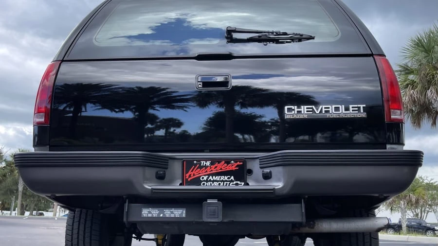 1993 Chevrolet K5 Blazer 3rd Gen - Image 3 of 31