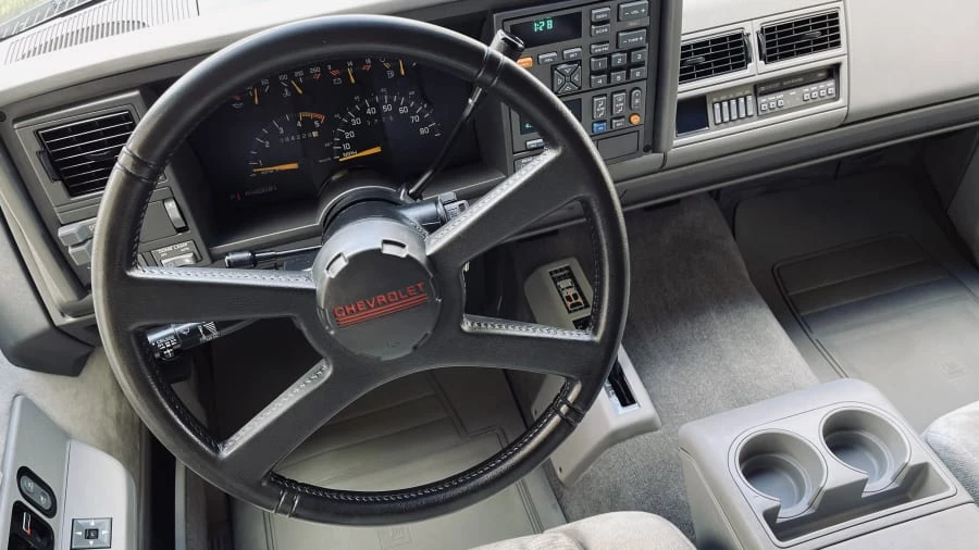 1993 Chevrolet K5 Blazer 3rd Gen - Image 15 of 31