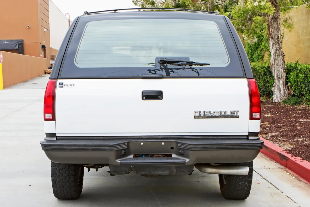 1993 Chevrolet K5 Blazer 3rd Gen - Image 5 of 31