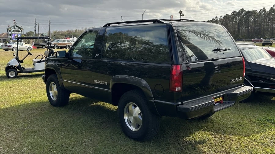 1993 Chevrolet K5 Blazer 3rd Gen - Image 2 of 6