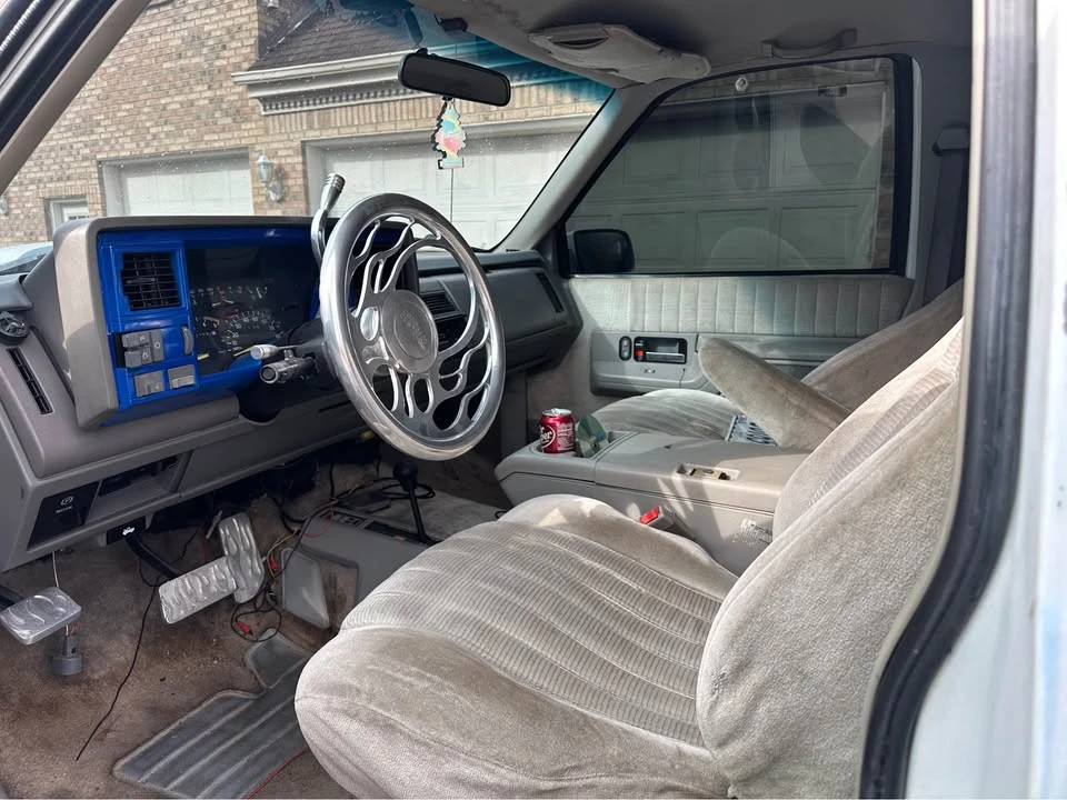 1993 Chevrolet K5 Blazer 3rd Gen - Image 6 of 6