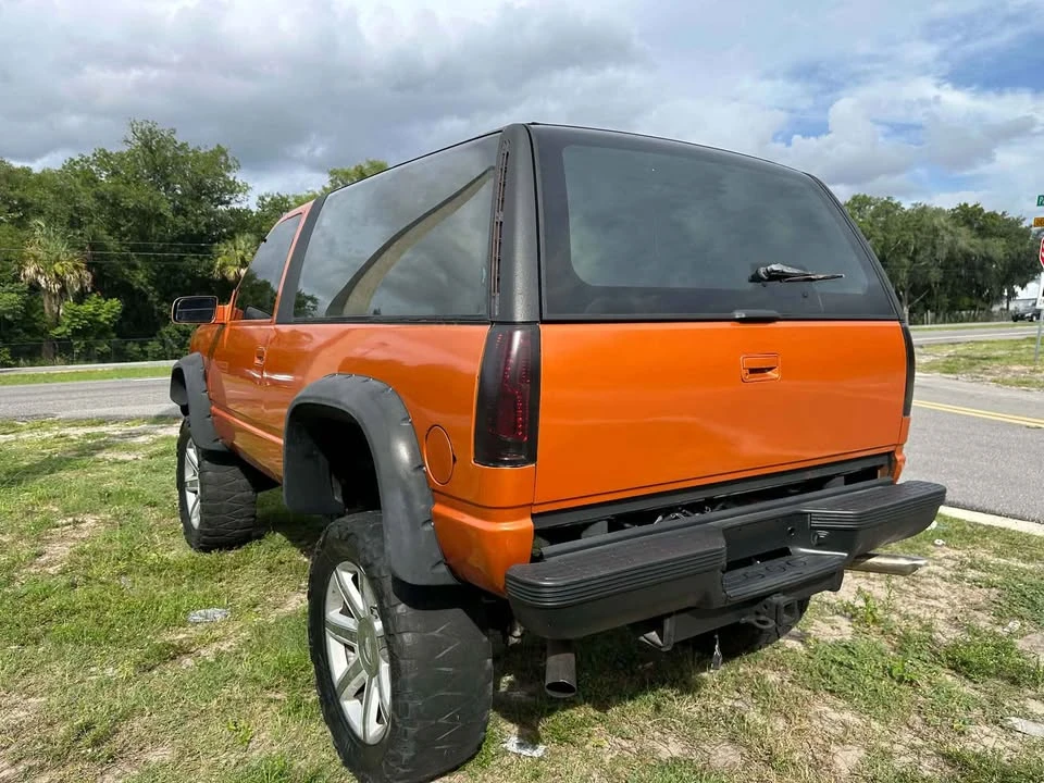 1993 Chevrolet K5 Blazer 3rd Gen - Image 2 of 7