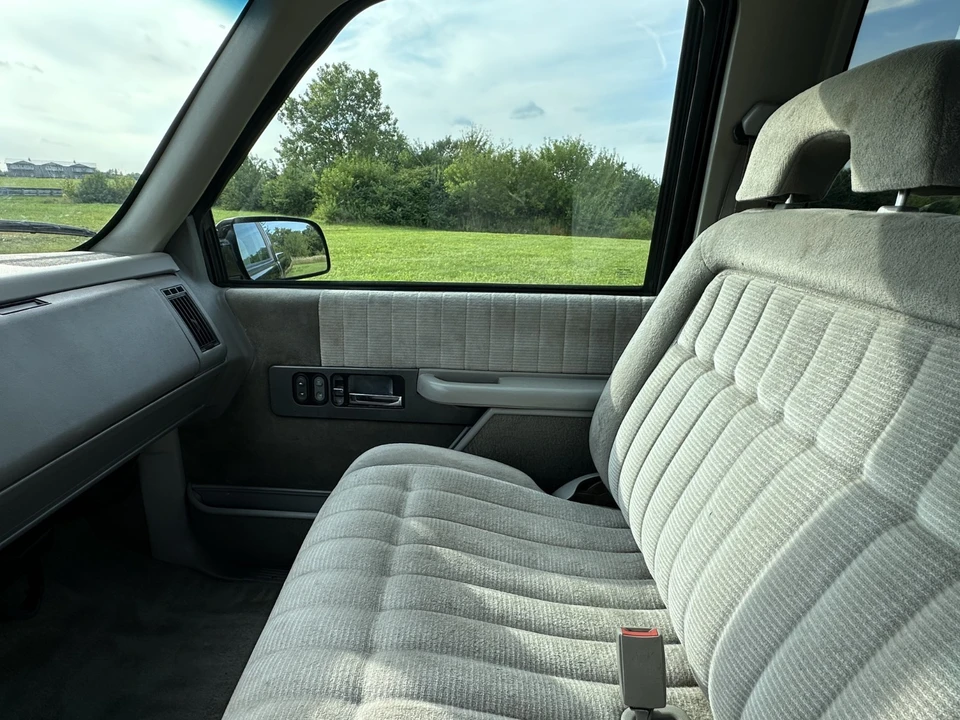 1993 Chevrolet C/K 4th Gen - Image 15 of 18