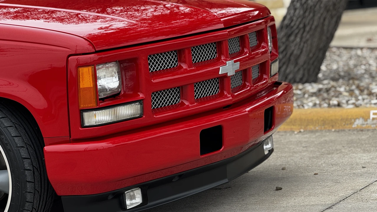 1993 Chevrolet C/K 4th Gen - Image 28 of 31