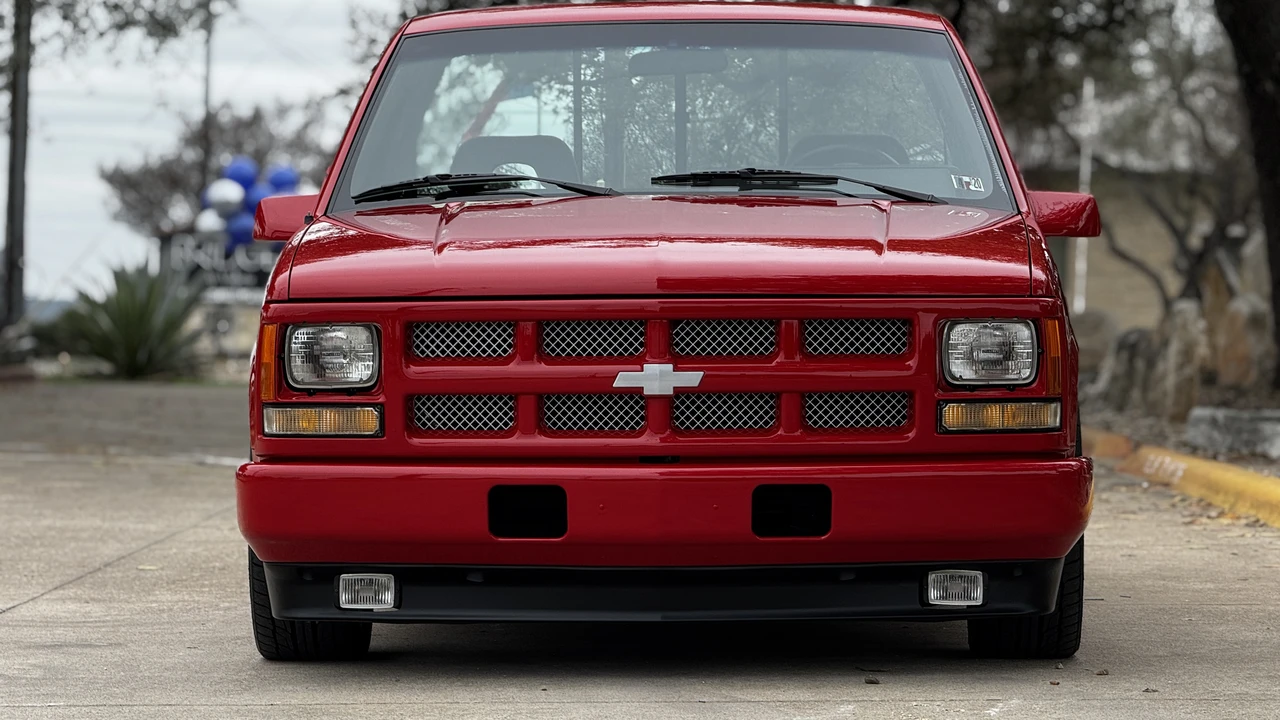 1993 Chevrolet C/K 4th Gen - Image 19 of 31