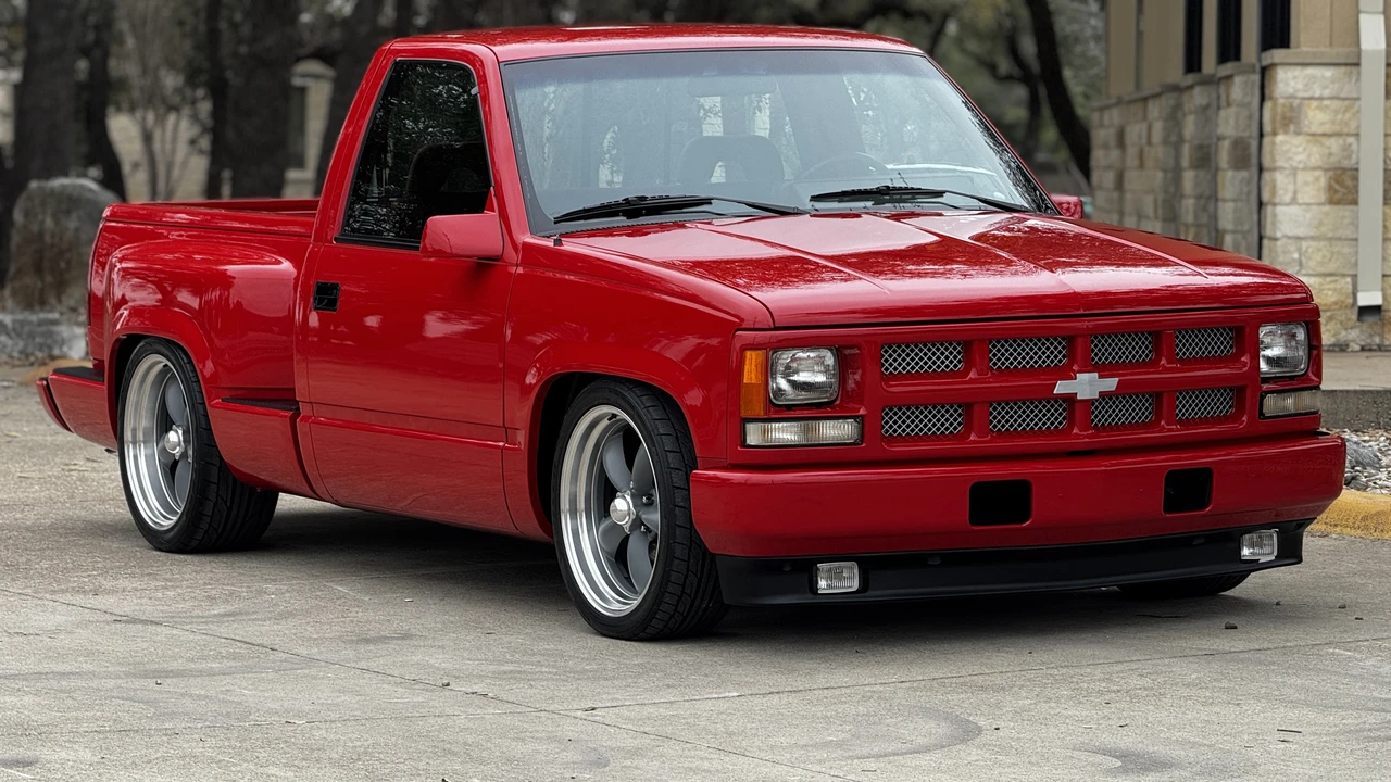 1993 Chevrolet C/K 4th Gen - Image 17 of 31