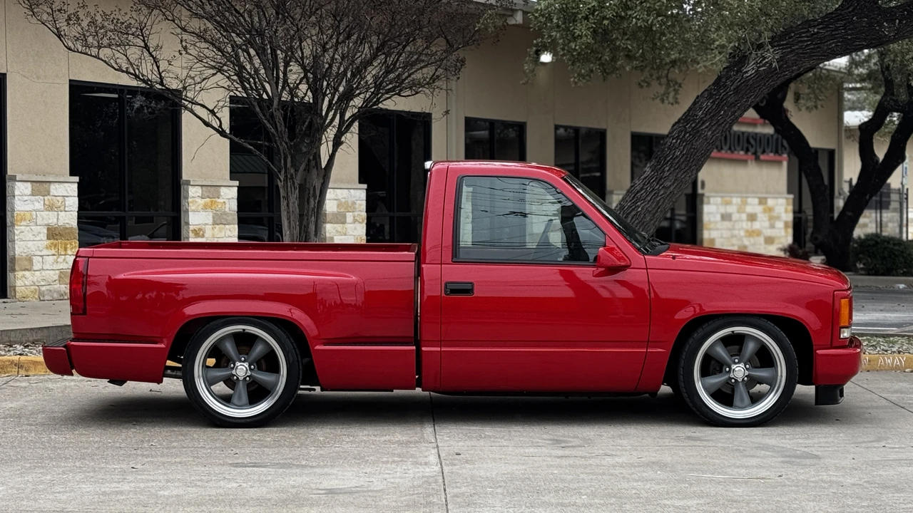 1993 Chevrolet C/K 4th Gen - Image 15 of 31