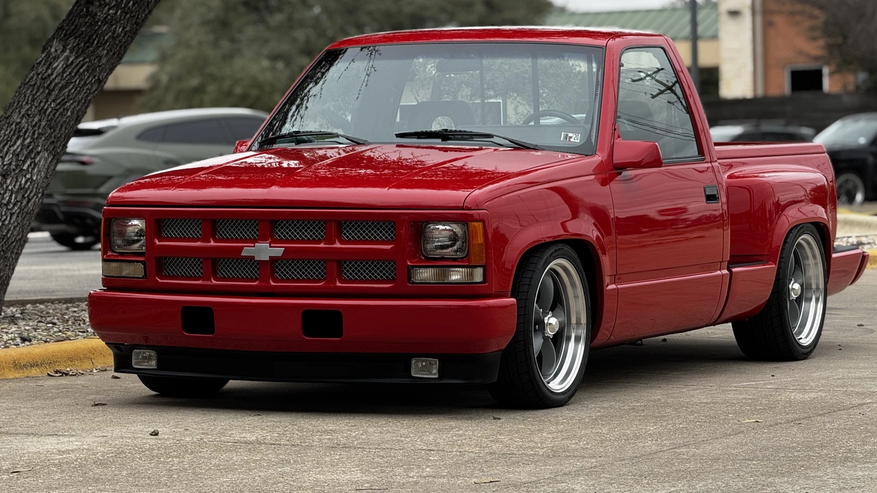 1993 Chevrolet C/K 4th Gen - Image 4 of 31