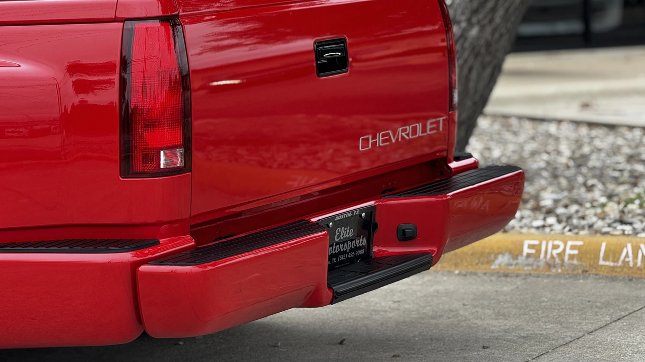 1993 Chevrolet C/K 4th Gen - Image 24 of 31