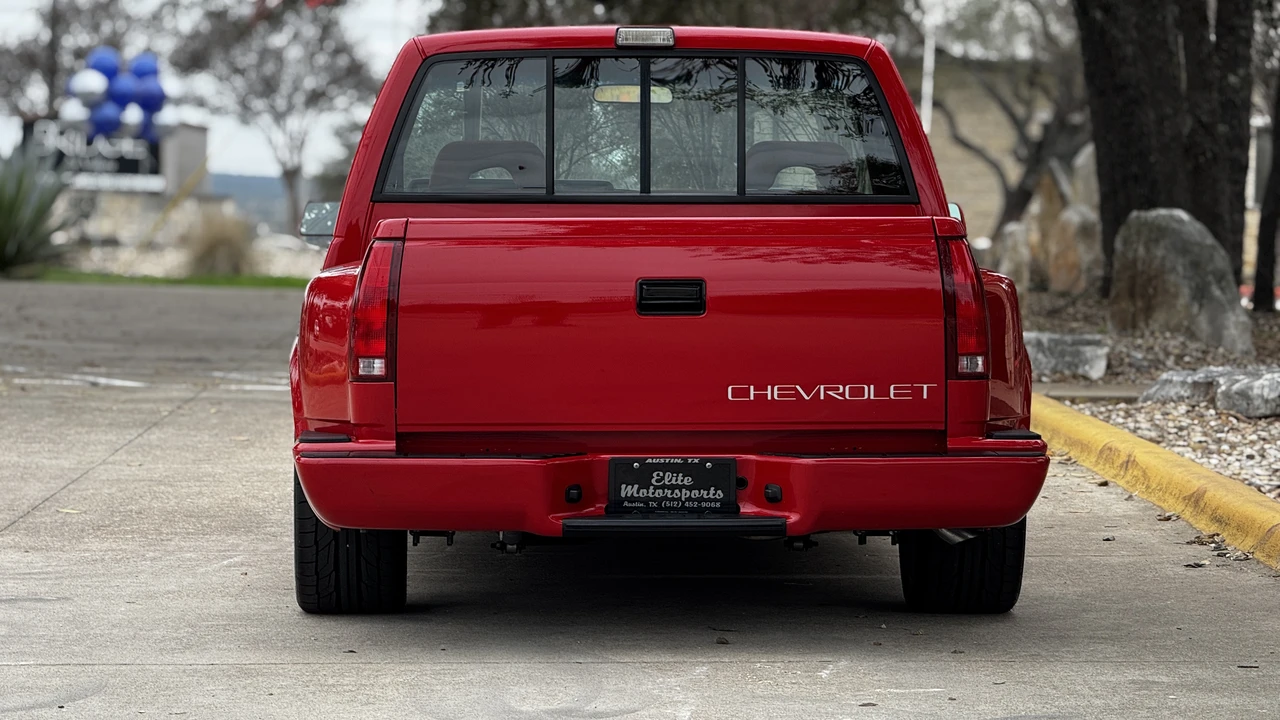 1993 Chevrolet C/K 4th Gen - Image 10 of 31