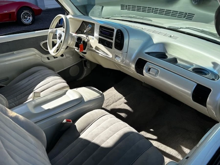 1993 Chevrolet C/K 4th Gen - Image 6 of 9