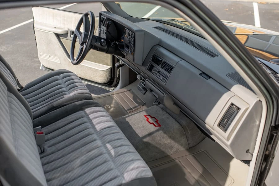 1993 Chevrolet C/K 4th Gen - Image 20 of 30