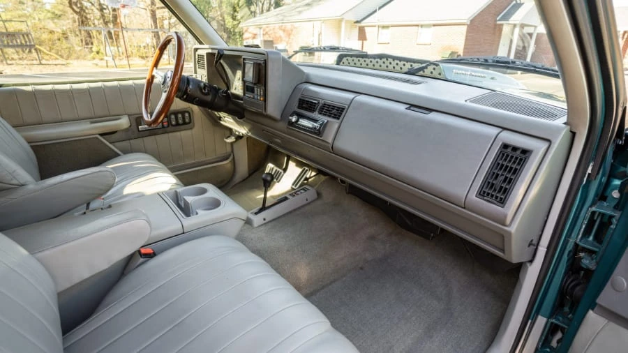 1993 Chevrolet C/K 4th Gen - Image 6 of 26