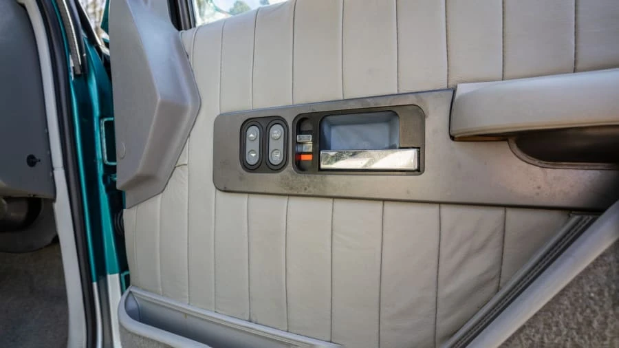 1993 Chevrolet C/K 4th Gen - Image 19 of 26