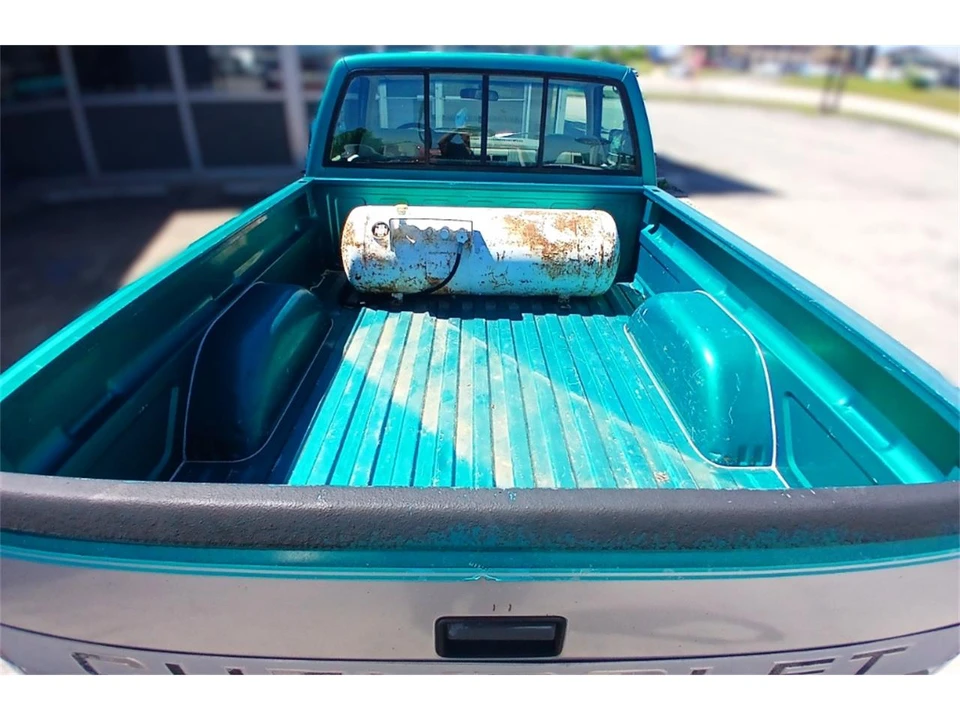1993 Chevrolet C/K 4th Gen - Image 4 of 31