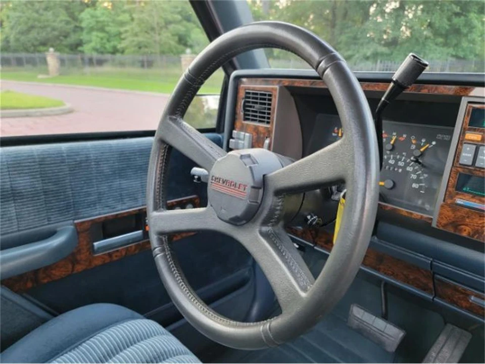 1993 Chevrolet C/K 4th Gen - Image 2 of 30