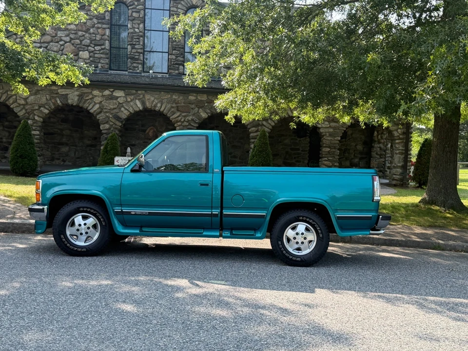 1993 Chevrolet C/K 4th Gen - Image 10 of 31