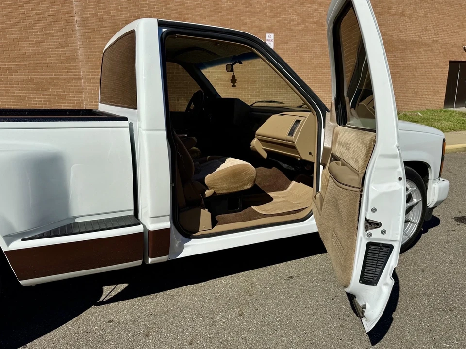 1993 Chevrolet C/K 4th Gen - Image 9 of 21