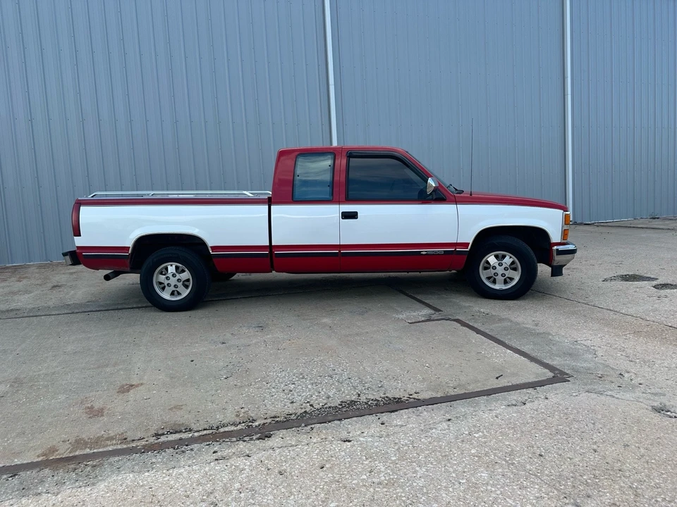 1993 Chevrolet C/K 4th Gen - Image 4 of 29