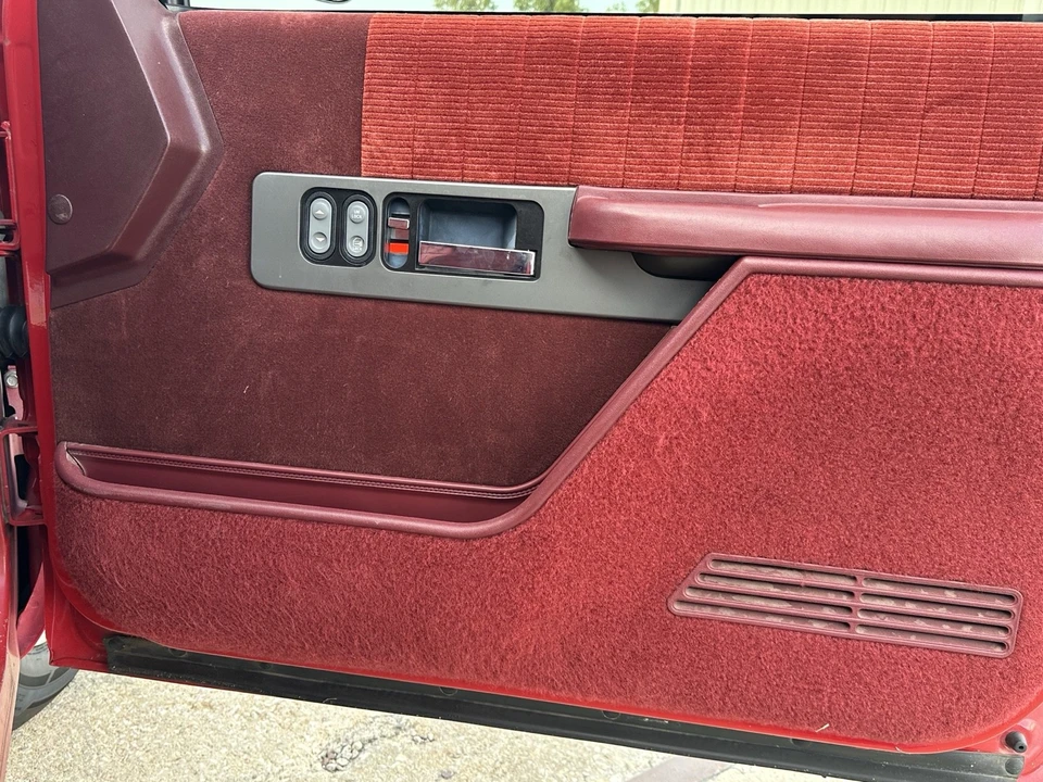 1993 Chevrolet C/K 4th Gen - Image 22 of 29