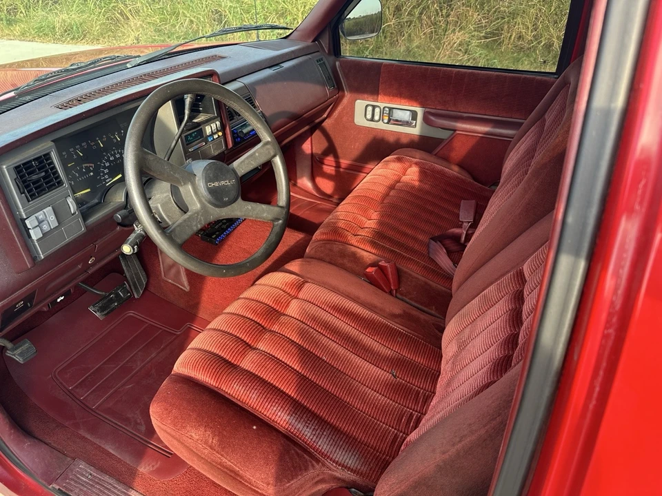 1993 Chevrolet C/K 4th Gen - Image 16 of 29