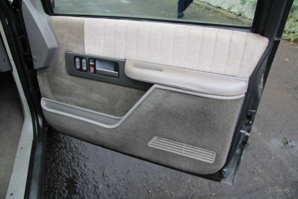 1993 Chevrolet C/K 4th Gen - Image 19 of 21