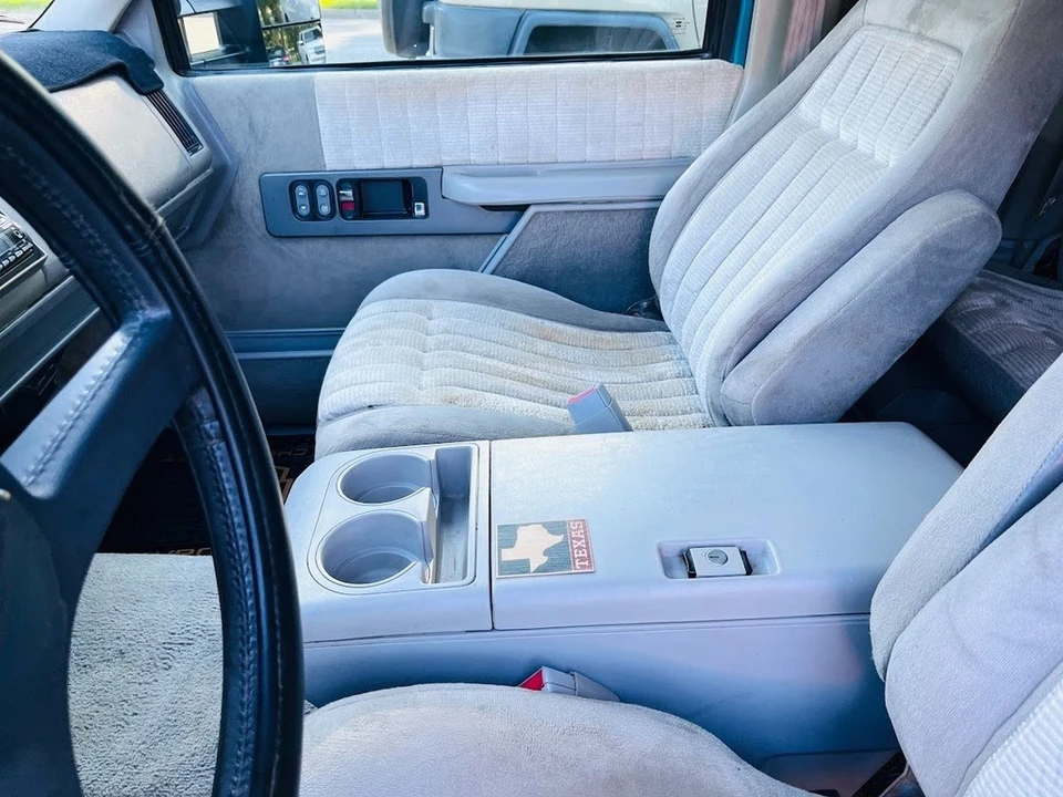 1993 Chevrolet C/K 4th Gen - Image 18 of 21