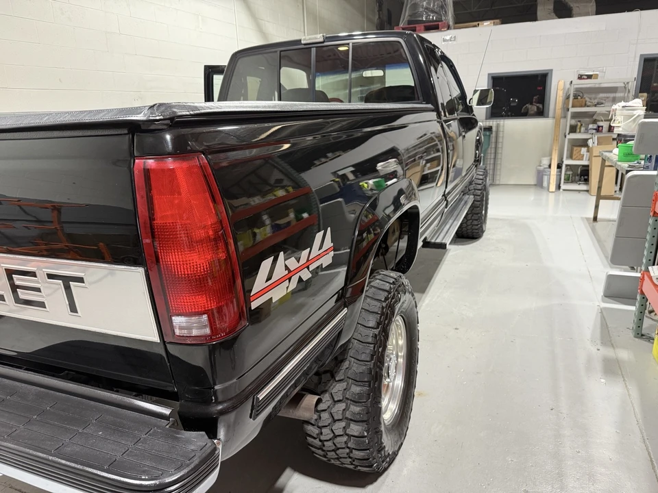 1993 Chevrolet C/K 4th Gen - Image 8 of 21