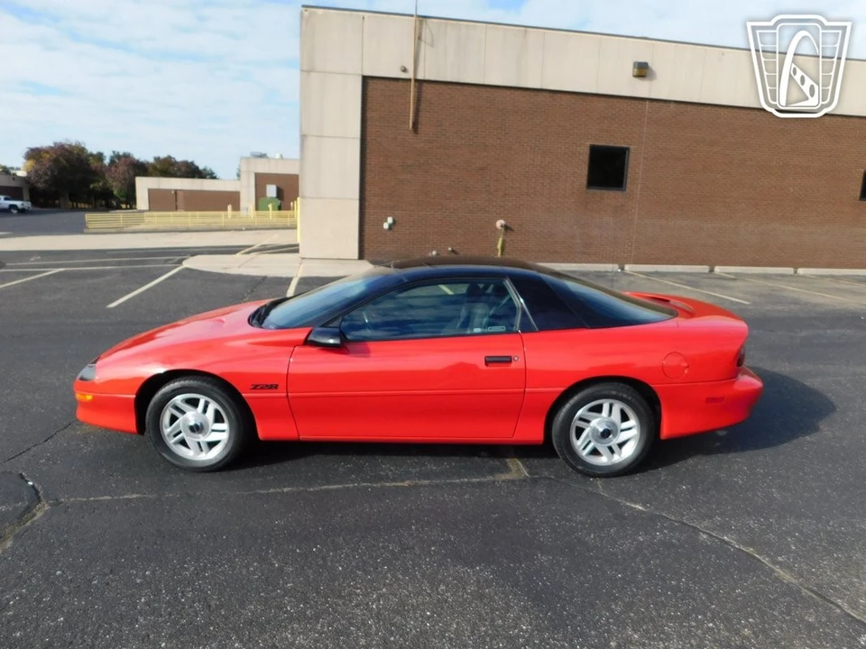 1993 Chevrolet Camaro 4th Gen - Image 10 of 12