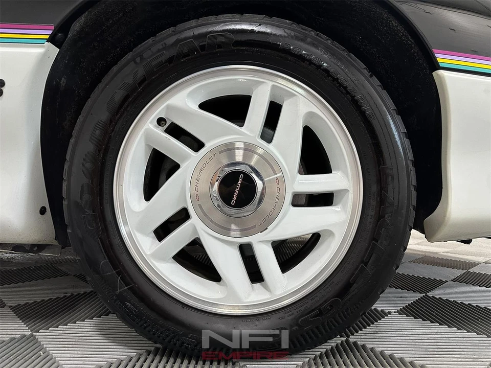 1993 Chevrolet Camaro 4th Gen - Image 16 of 31