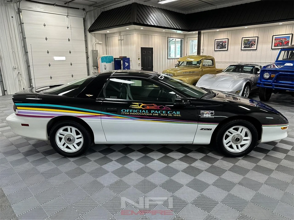 1993 Chevrolet Camaro 4th Gen - Image 7 of 31